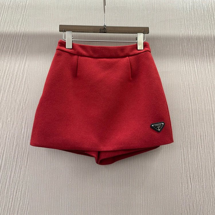 初溯2025秋冬新款欧货女字母三角标羊毛呢高腰a字短裤裙显瘦百搭,女装/女士精品,裤子,淘宝优惠券,粉丝福利购,淘宝优惠卷