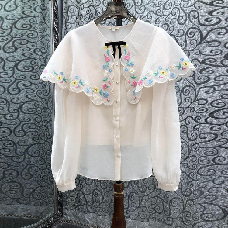 初溯家2026早春新款欧货女装圆领蝴蝶结刺绣花朵单排扣两件套上衣