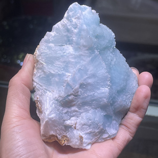 精品天然异极矿原石,重411克,280元一个.