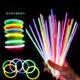 七彩荧光棒发光跳舞儿童玩具不易断夜光棒彩色棒夜市摆地摊演唱会