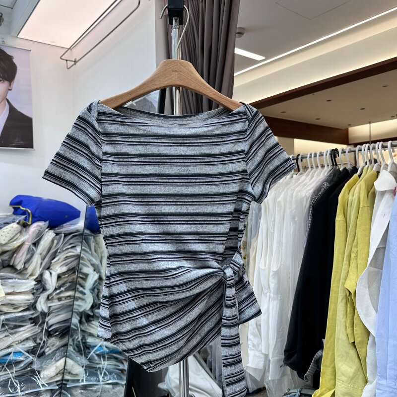 BiIIion拾亿6329正版夏季新款下摆绑带不规则设计一字领上衣女潮