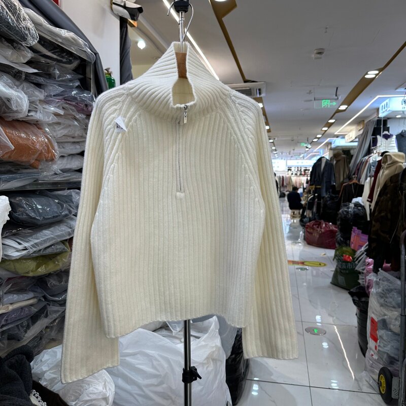 2025年冬季新款韩版半拉链高领显瘦单边松弛感坑条羊绒毛衣女ins