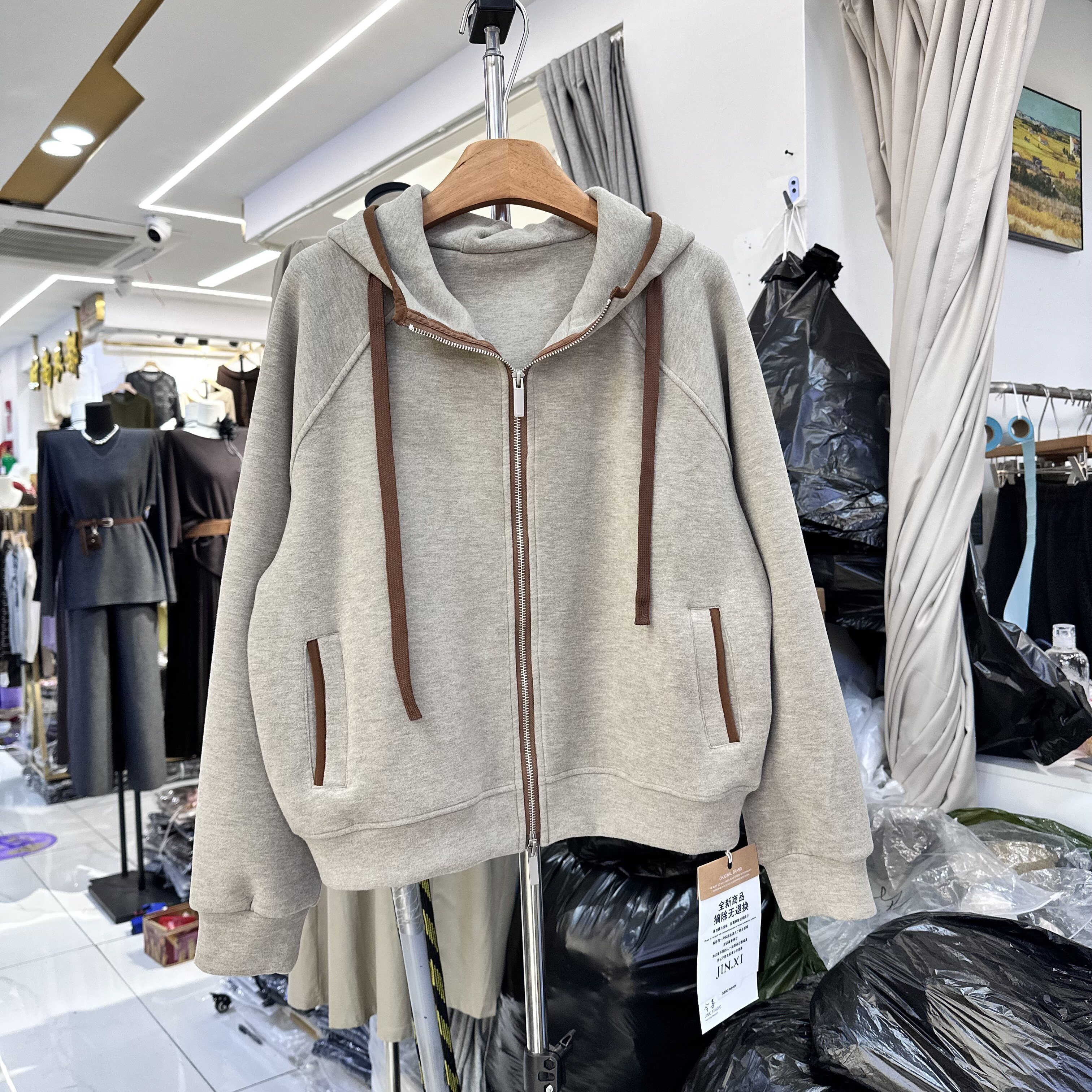 韩版连帽双拉链显瘦卫衣开衫女