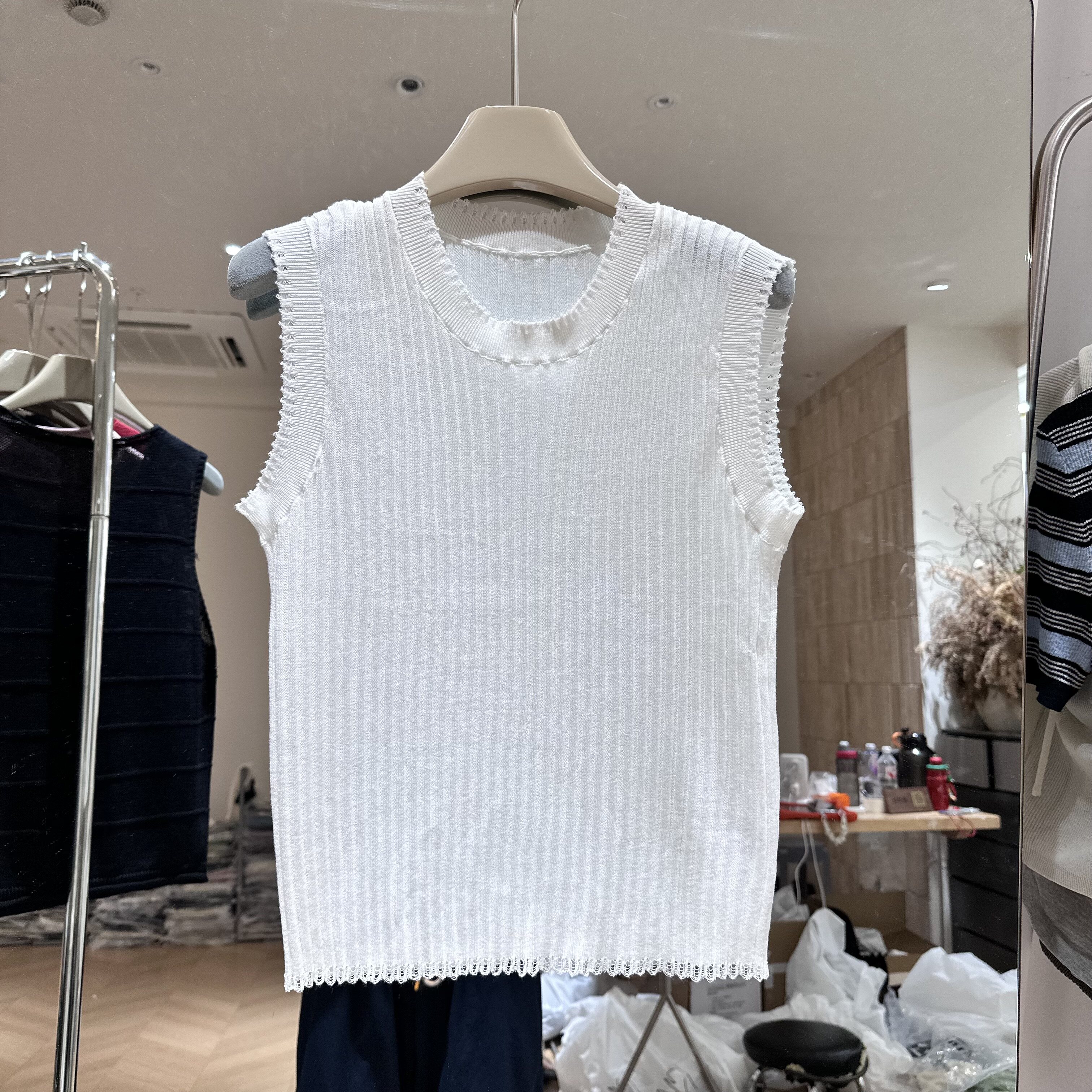 小众破边无袖冰麻针织背心
