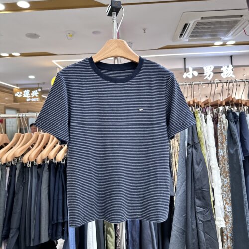 壹禾色YHS92787条纹T恤衫上衣