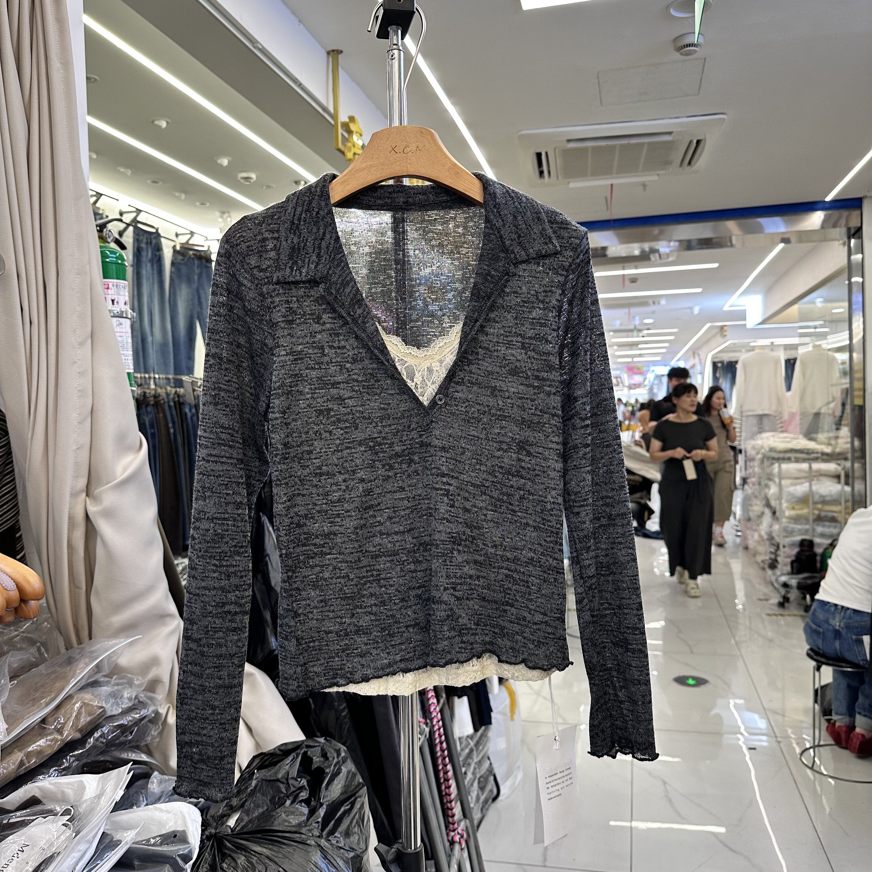 Bosimingdian6988假两件小衫