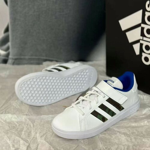 Adidas阿迪达斯儿童时尚舒适低帮透气运动休闲板鞋GV6809