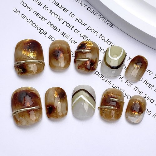 秋冬新款纯手工穿戴甲高级显白短梯晕染棕色椭圆甲百搭高贵美甲