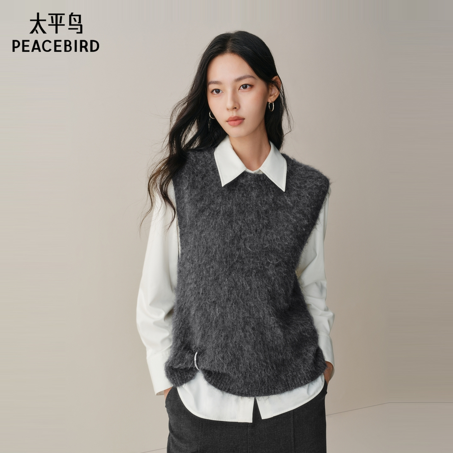 太平鸟羊毛混纺针织背心