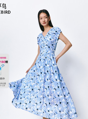 太平鸟女装法式度假碎花裙蓝色夏新款V领收腰连衣裙显瘦长款裙子