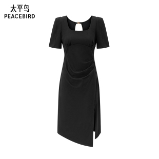 抽皱针织连衣裙A1FAE2411 款 太平鸟女装 2024年夏季