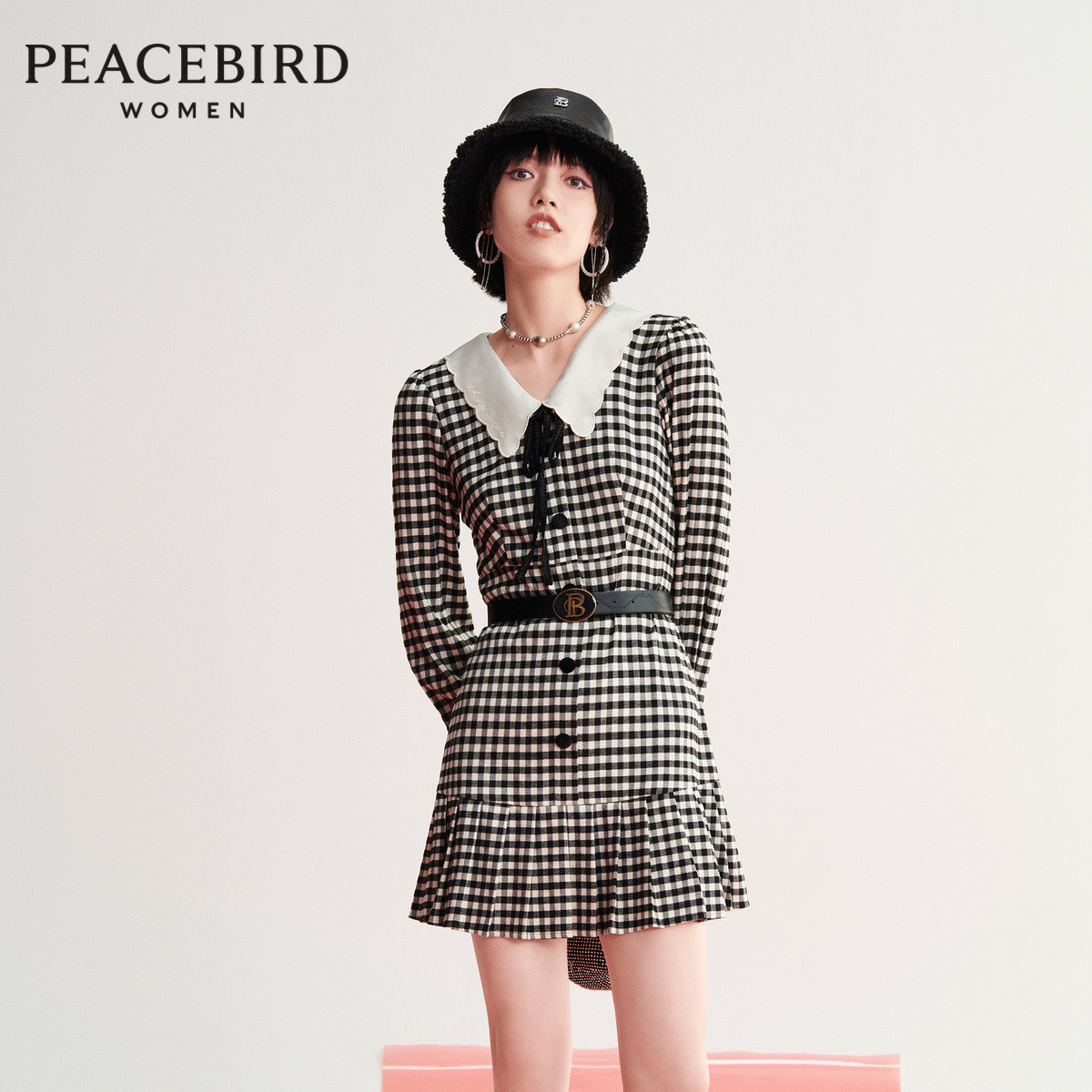 【商场同款】太平鸟2020年秋冬季新款格纹压褶连衣裙A1FAA4181