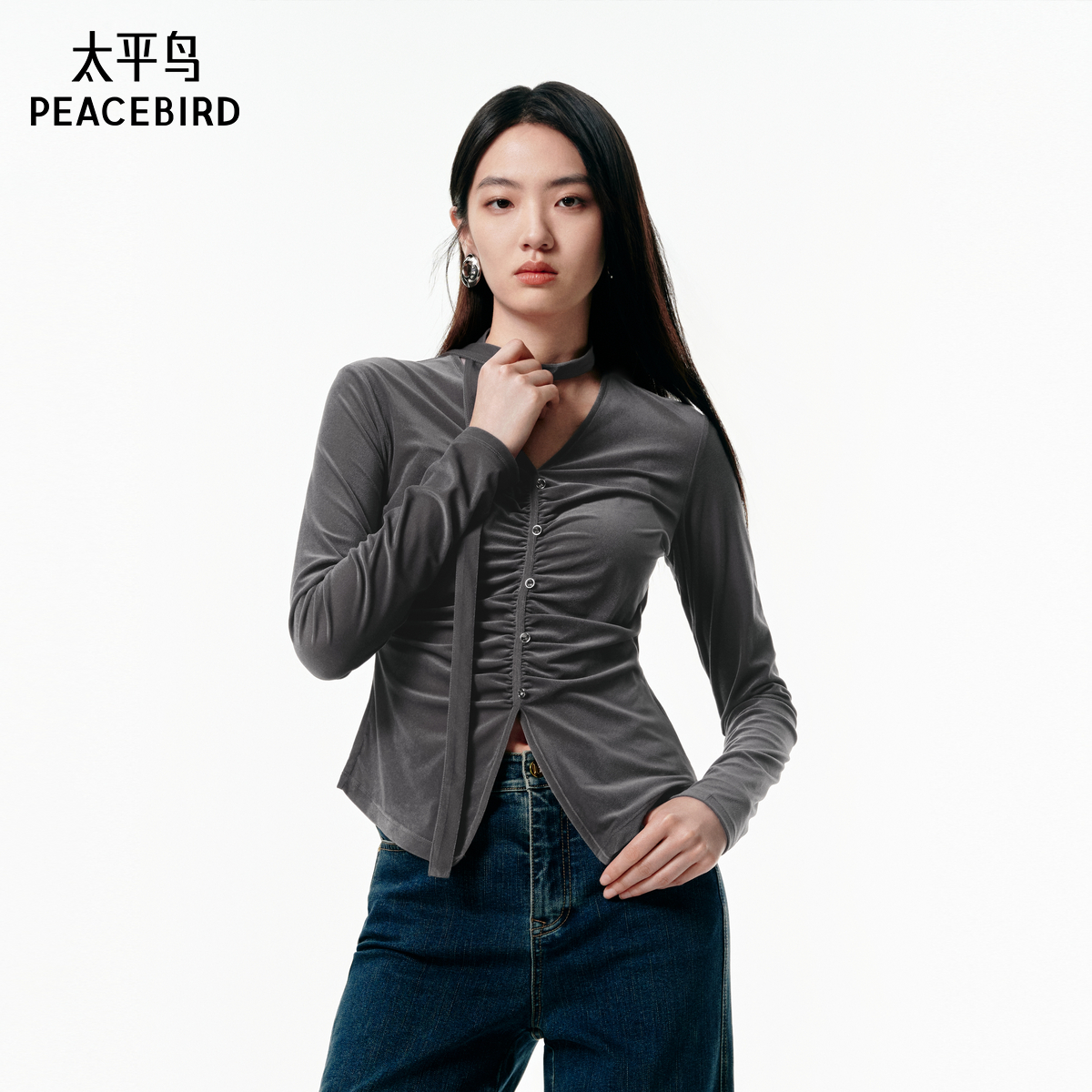 太平鸟女装年秋季款丝绒飘带上衣A1CDE3550