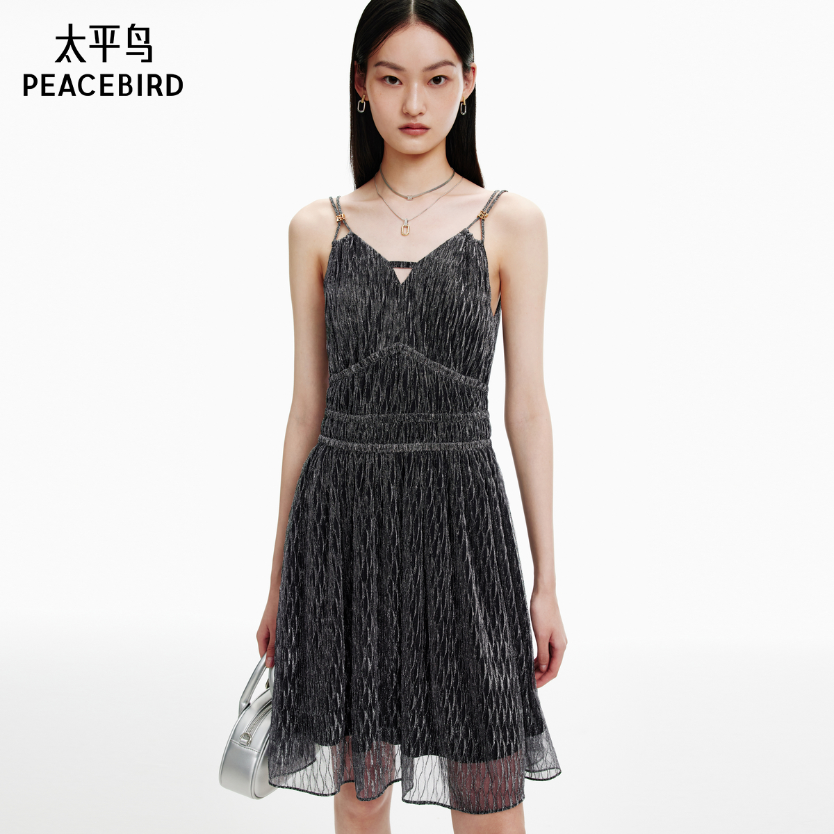 太平鸟女装2025年夏季款氛围感吊带裙A1FAE2616