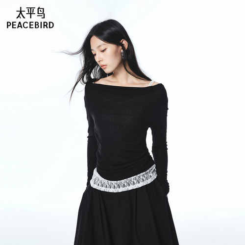 太平鸟荡领蕾丝拼接长袖T恤