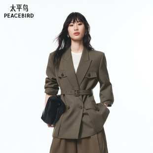 A1BAF3318 太平鸟复古戗驳领25新收腰高支数羊毛西装 商场同款