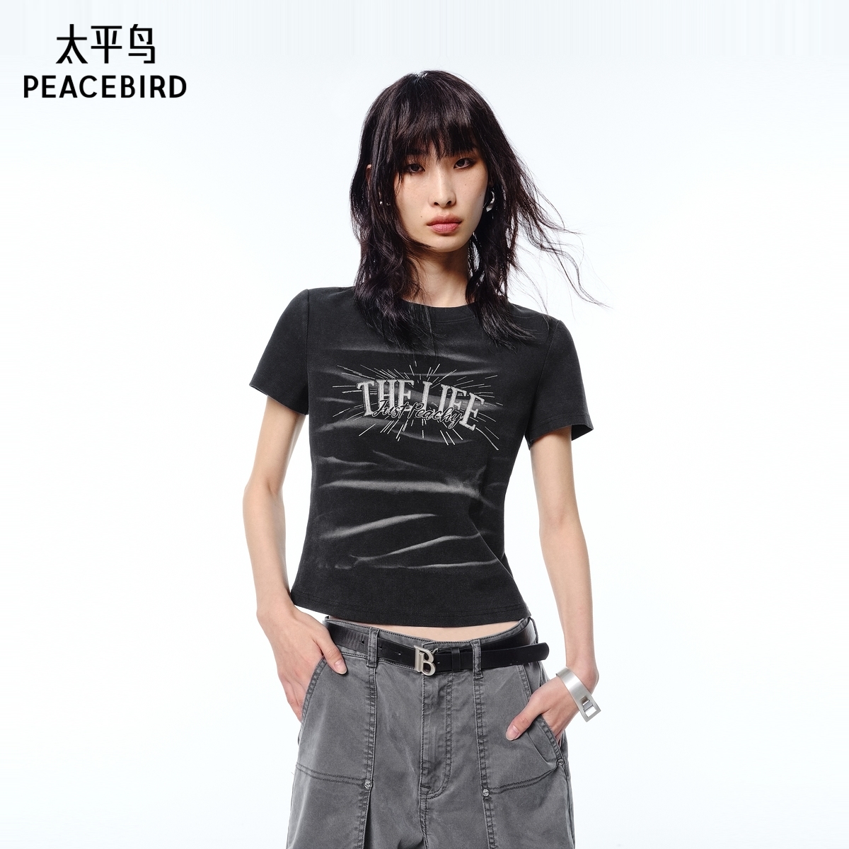 【商场同款】太平鸟女装2025年夏季新款烫银印花T恤女A3CNF2173