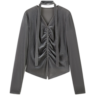 太平鸟女装年秋季款丝绒飘带上衣A1CDE3550