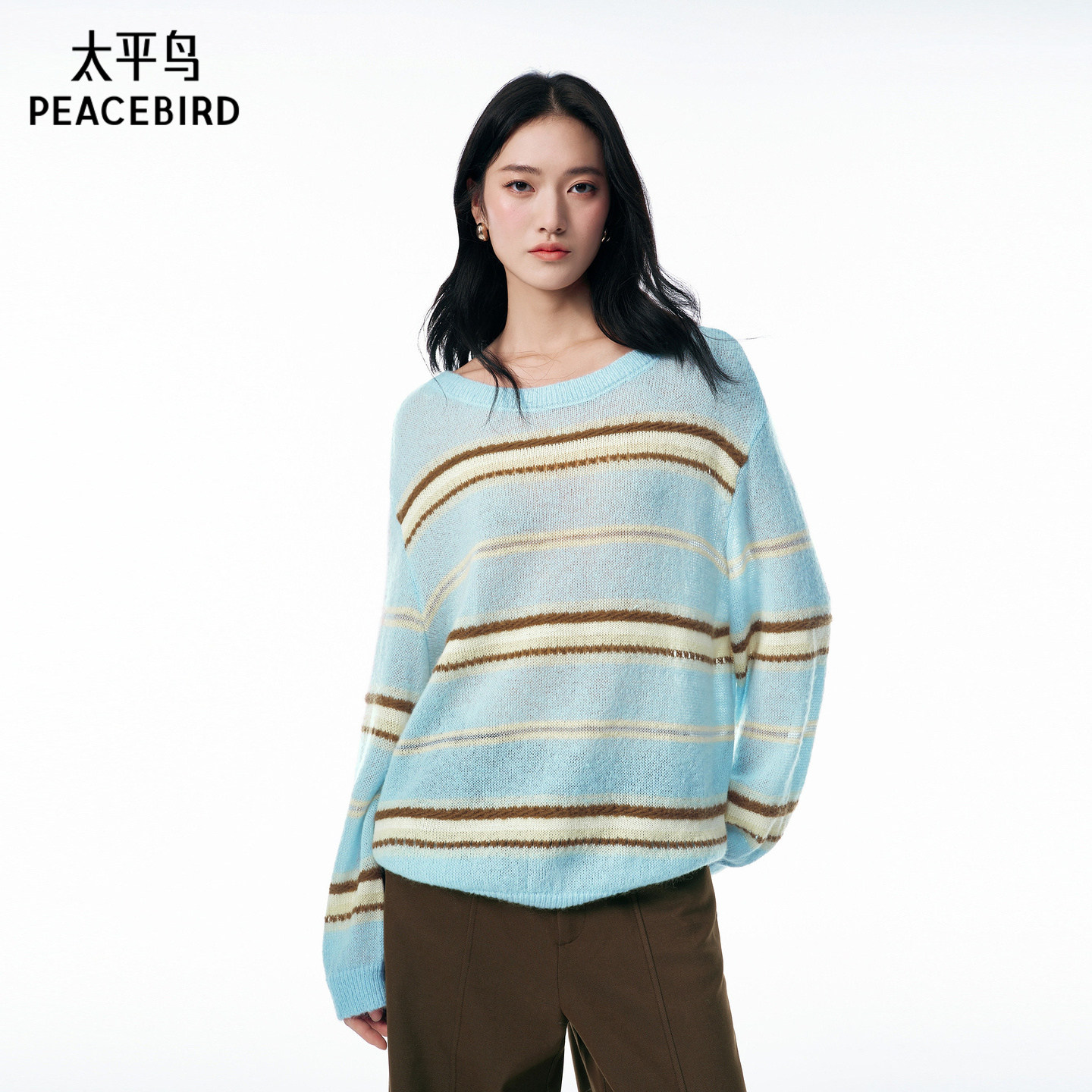 太平鸟盐水蓝条纹针织衫
