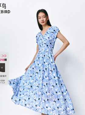 太平鸟女装法式度假碎花裙蓝色夏新款V领收腰连衣裙显瘦长款裙子