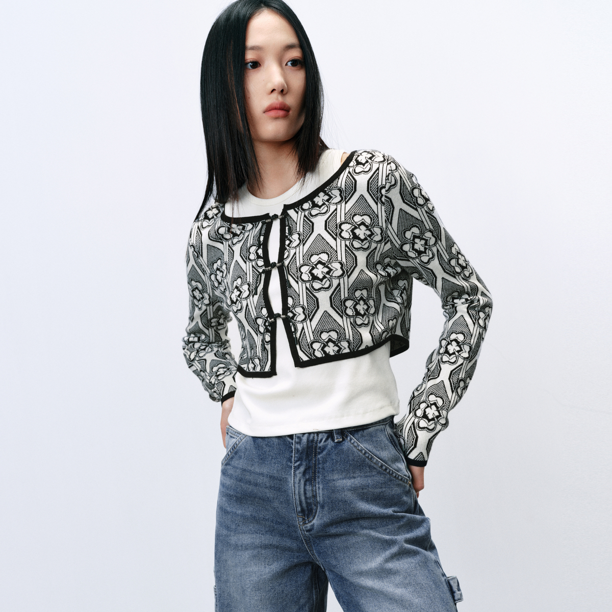 太平鸟女装2024年春季新款两件式线套衫A1EEE1285