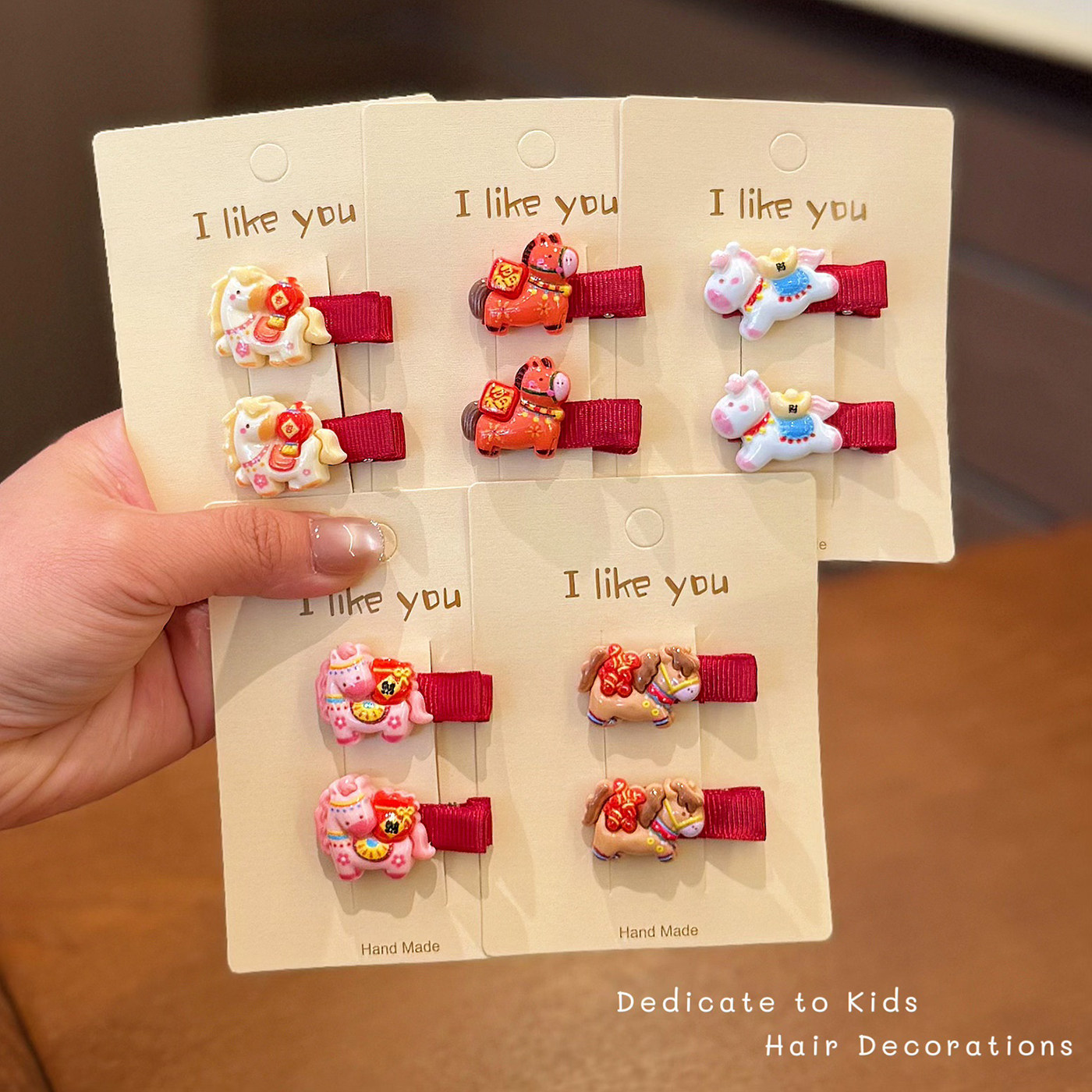 2026马年儿童可爱卡通小马发夹女童喜庆拜年卡通头饰红色手工发卡,童装/婴儿装/亲子装,发饰,淘宝优惠券,粉丝福利购,淘宝优惠卷