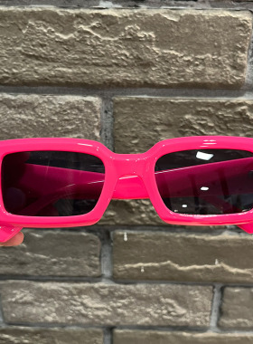 甜辣复古y2k红色窄框方形墨镜