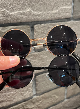 伴郎墨镜新郎兄弟团堵门接亲眼镜