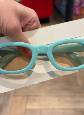 欧美时尚新款小框箭头米钉太阳镜个性百搭街拍网红同款墨镜潮眼镜