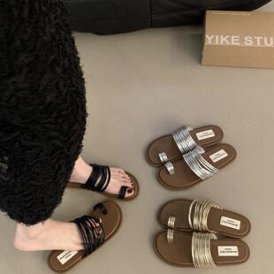 一字沙滩罗马凉鞋 平底凉拖鞋 女夏外穿2026小众设计感细带套趾拖鞋