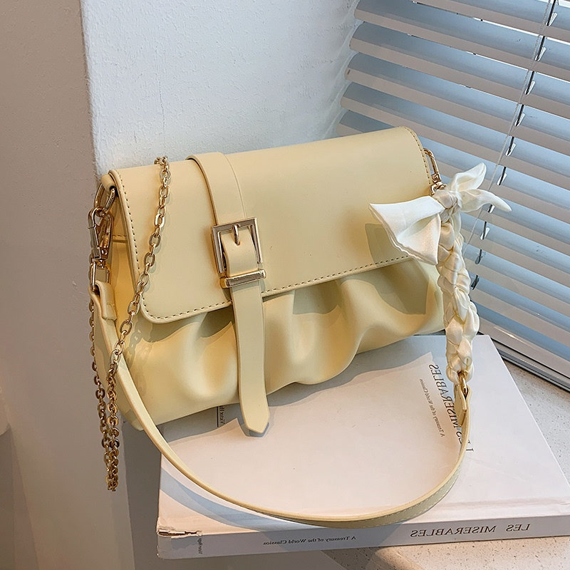 小&ck高级感轻奢包包女2022小众设计云朵包夏季新款时尚质感斜挎