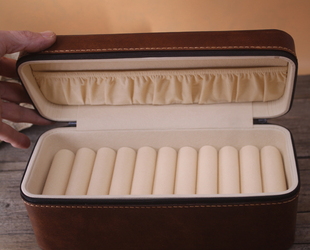 牧歌手工皮具定制头层牛皮真皮植鞣革手镯盒便携珠宝首饰箱收纳盒