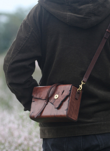 牧歌手工定制植鞣牛皮真皮单肩头层硬牛皮做旧个性休闲斜挎男女包