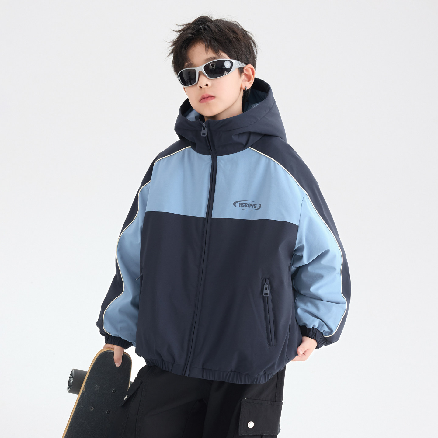 男大童冬季防水加厚连帽冲锋棉服