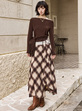 Time RoaD/汤米诺休闲两件套连衣裙女2025秋一字肩上衣搭格纹半裙