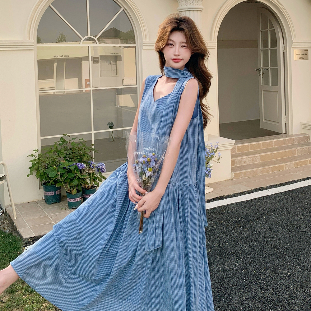 网红爆款格纹v领背心连衣裙女2025夏季新款韩系宽松度假风长裙潮，女装连衣裙，浙宝107