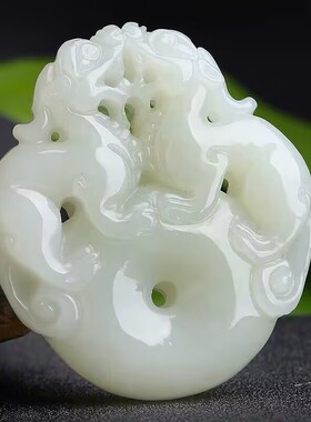 和田色白玉貔貅吊坠招财护主双面雕工男女项链皮丘平安扣毛衣挂坠