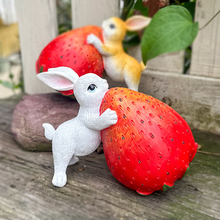 阳台庭院造景盆栽动物装饰造景幼儿园办公室桌面可爱草莓兔子摆件