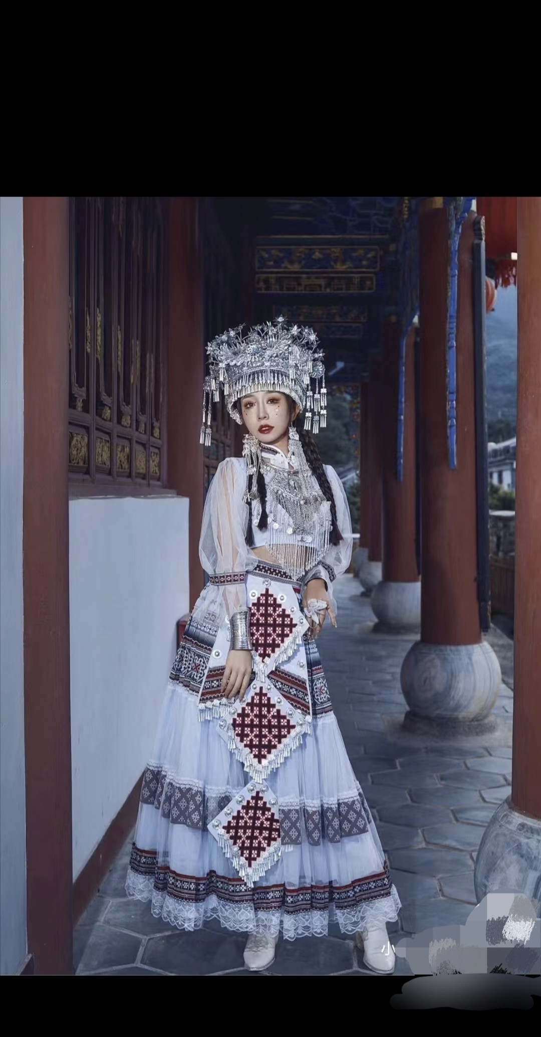 贵州云南少数民族白色新款长款女装苗族舞台拉朵原创设计民族服饰
