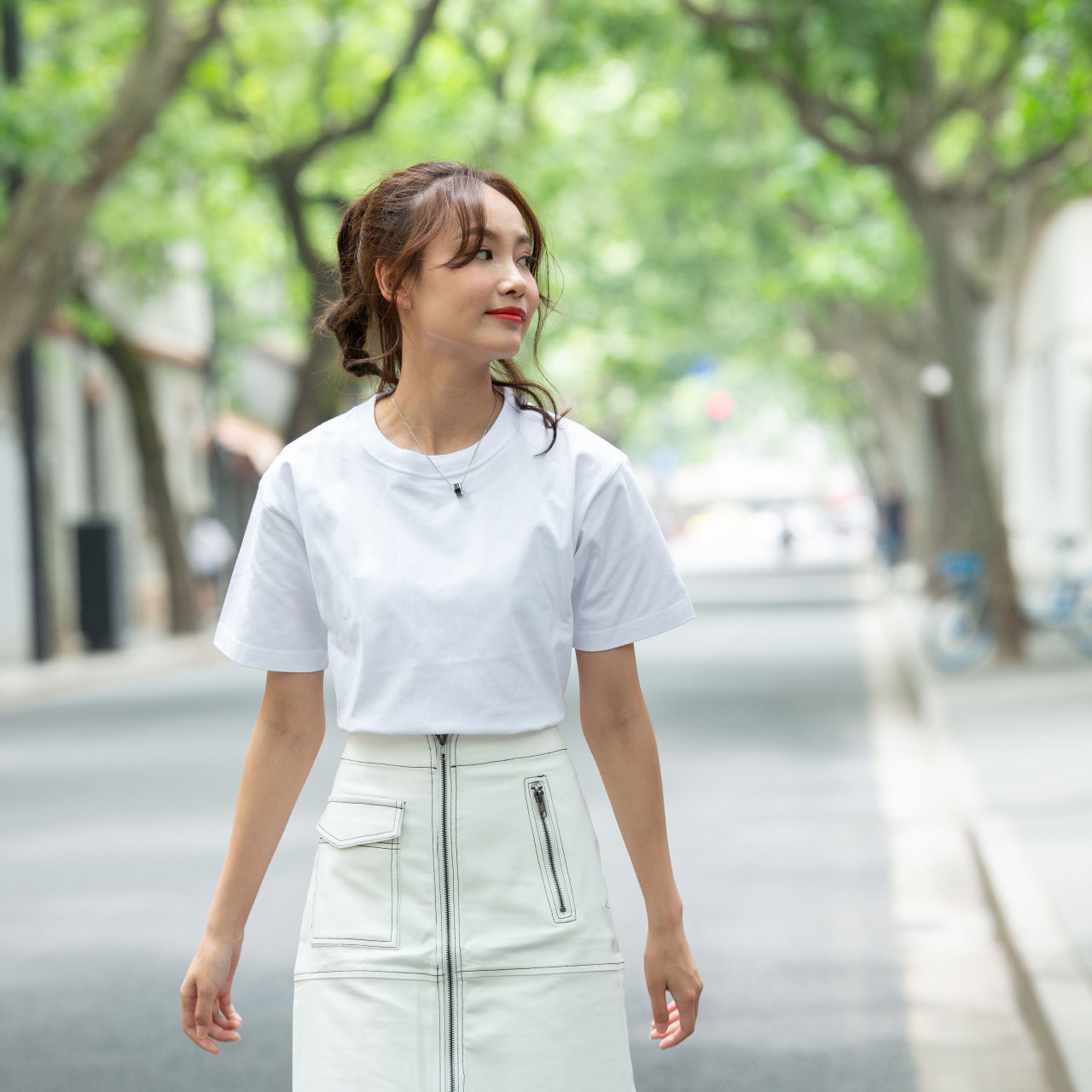 【小白家】纯白色重磅不透纯棉短袖圆领t恤男女全棉纯色厚实打底T - 实物图