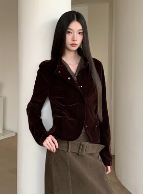 丝绒小立领利落合身剪裁短款立体口袋设计夹克外套