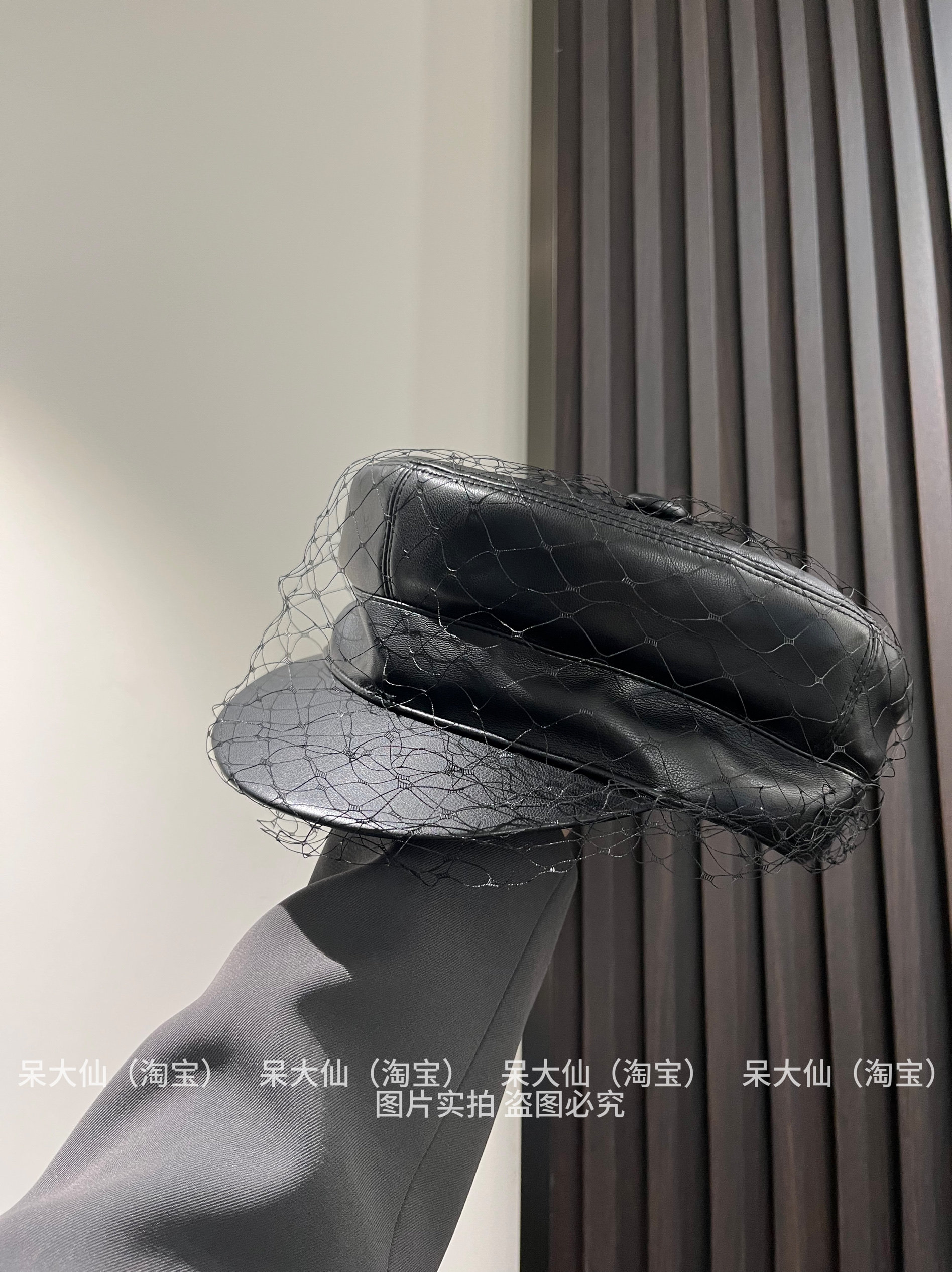 呆大仙名媛风网纱平顶报童帽子女士pu软皮哑光秋冬新款时尚报童帽