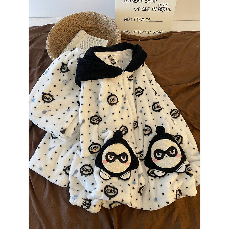 可爱卡通蛋小黑珊瑚绒睡衣女秋冬新款宽松加绒加厚保暖家居服套装