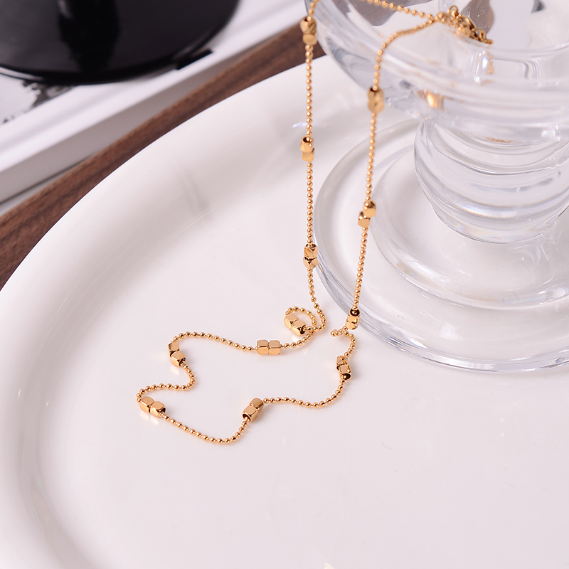 钛钢项链 百搭小方糖冰块项链女简约轻奢高级感小圆珠锁骨链