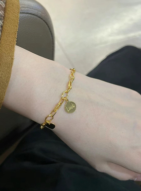 钛钢手链  幸运爱心圆牌lucky手链女ins风简约高级感手饰不掉色