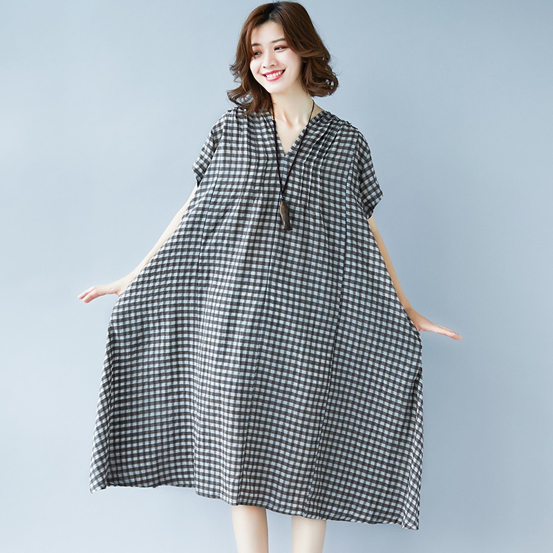 胖人服饰xxxxl斤单件短袖连衣裙V领格子文艺大码女长款显瘦宽松腰