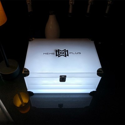 鸡尾酒发光酒吧也才发光就具