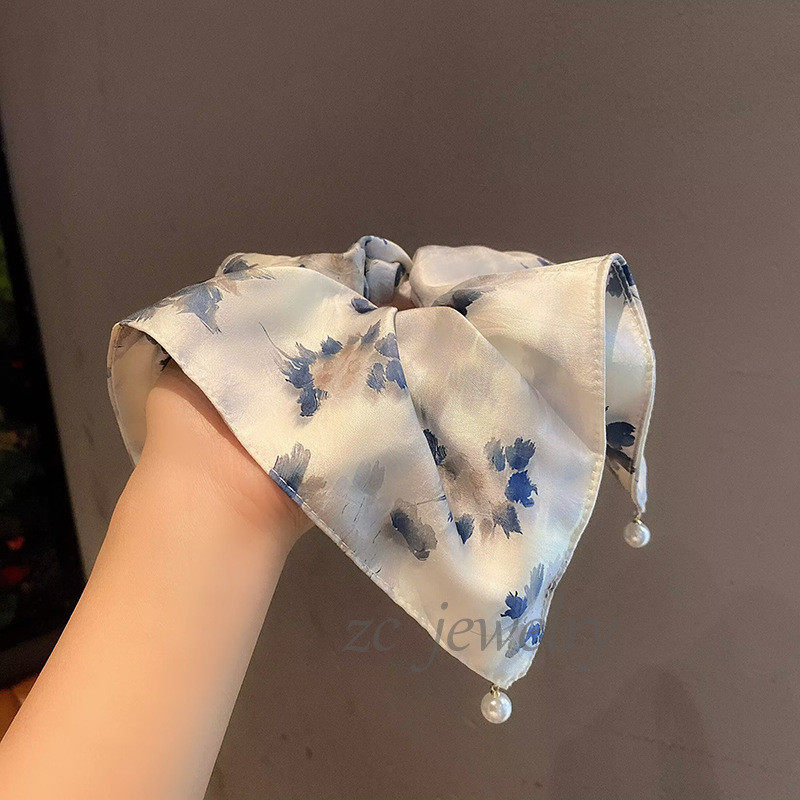 雾蓝色系花朵扎染油画中式方巾发圈高级感缎面珍珠大肠圈发饰,饰品/流行首饰/时尚饰品新,发饰,淘宝优惠券,粉丝福利购,淘宝优惠卷