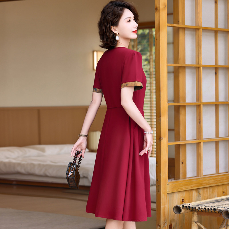 新品结婚妈妈礼服连衣裙2025新款中老年女装喜婆婆婚宴装平时可穿