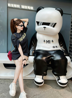 玻璃钢卡通雕塑定制大型户外迎宾IP吉祥物网红打卡方仔熊落地摆件